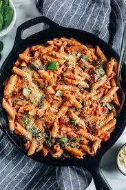 Creamy Tomato Spinach Pasta Making Thyme For Health Recipe Vegetarian Pasta Recipes Vegetarian Meal Plan Health Dinner Recipes