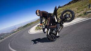 Ktm 690 Duke Stoppie Bikes Hd Wallpapers Stunt Bike Motorcycle Drifting Duke Bike