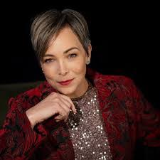 Andi Arndt's Instagram, Twitter & Facebook