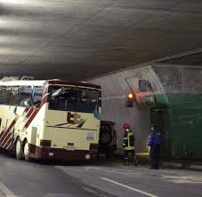 It is a railway tunnel through the alps in switzerland. Todlicher Tunnel Unfall Das Schreckliche Ende Einer Klassenfahrt Welt