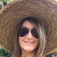 Stacy Scharf's Instagram, Twitter & Facebook