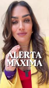 Aqui ya no se puede vivir desarmado. La delincuencia,Las leyes  autoritarias,El espionaje ... antes muerto que en manos del enemigo.Este  Mexico esta de terror.