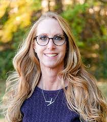 Karen Digregorio's Instagram, Twitter & Facebook