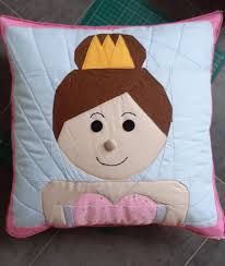 I made a baby king plush~ <3 Art by me~