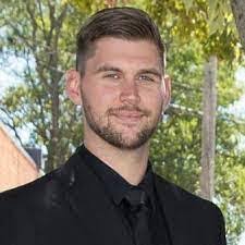 Richard Kibbe's Instagram, Twitter & Facebook