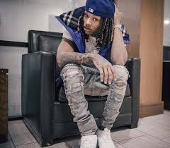 Chicago drill rapper who broke through with his viral single crazy story. en.wikipedia.org King Von Blue Aesthetic Wallpaper Novocom Top