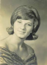 Barbara Roycroft's Instagram, Twitter & Facebook