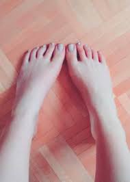 Sie setzt die füße beim gehen nach innen (einwärts). Fusse Neigen Nach Innen Gesundheit Laufen Orthopadie