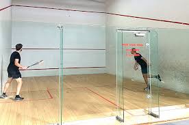 How to play squash sport. About Squash