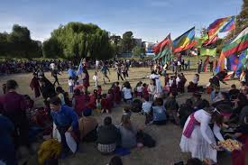 El solsticio de invierno, un acontecimiento que se lo vive en todo el mundo, para diferentes culturas tiene un profundo significado espiritual. Inti Raymi En Cordoba Pueblos Originarios Celebraron El Ano Numero 5527 En Fotos Ciudadanos La Voz Del Interior