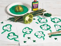 Bell Pepper Printing For Clovers And Shamrocks Spring Crafts For Kids Preschool Crafts Preschool Art