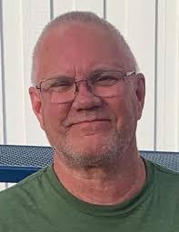 Sarah Darnell's Instagram, Twitter & Facebook