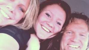 Molly & Ruby Schofield, Phillips Schofield's Daughters: 5 Fast Facts