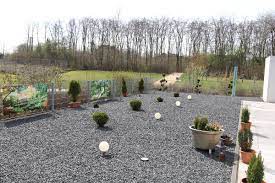 Afaik ae uses back yard even if it has a lawn and flower beds; Gaerten Des Grauens