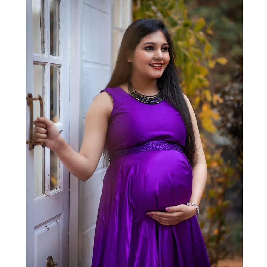 Maternity Shoot Premium Package product image
