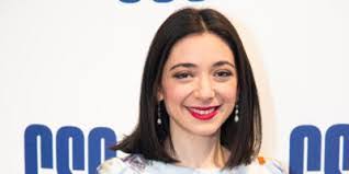 Dayna Dixon's Instagram, Twitter & Facebook