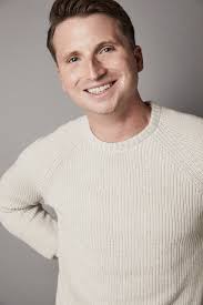 9 Questions With Josh Smith, Founder Of Reign Podcast The Wedding Edition