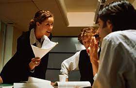 What Makes A Good Manager? How To Become More Respected In The Office |  Effortlesshr