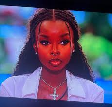 Olandria leaves the island due to drama