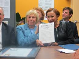 Fellow politicians honor Joan Millman in Carroll Gardens, by George Fiala