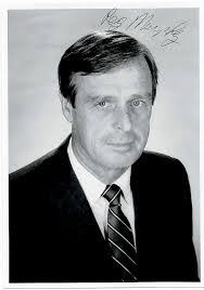 Ethan Dorr's Instagram, Twitter & Facebook