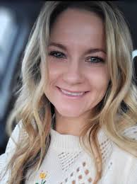 Rebecca Klepac's Instagram, Twitter & Facebook