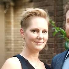 Allison Carey (@allisonecarey)