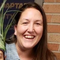 Rebecca Lynde's Instagram, Twitter & Facebook