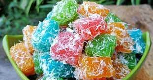 Jika sedang diet tak perlu digoreng. Enaknya Mencicipi Kue Legendaris Agar Agar Minas Dari Bihun Dan Nanas