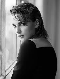 Flashing lights and we took a wrong turn and we fell down a rabbit hole we found wonderland you and i got lost in it and we pretended it could last forever (last forever) (ay. Taylor Swift In Wonderland Magazine November 2014 Issue Hawtcelebs