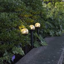 Das innere der kugel erstrahlt in einem warmen kupferton. Led Solarkugel Gartenspiess Roma H 23cm Warmweisse Led Dammerungssensor 3er Set Lichterketten Experte