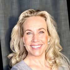 Super happy to share I've joined Warner Music Sweden as Brand Partnership  Manager! I'll be working with artists and organizations to develop exciting  brand collaborations. Please contact me if your…