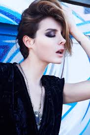 Having short hair creates the appearance of thicker hair and there are many types of hairstyles to choose from. Wallpaper Diana Georgie Model Short Hair Makeup Closed Eyes Open Mouth Hand On Head Outdoors Graffiti Russian Women 1400x2100 Izmirli 1697667 Hd Wallpapers Wallhere
