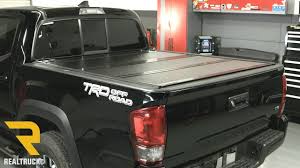 Bakflip F1 Tonneau Cover Fast Facts On A Toyota Tacoma Youtube