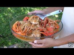Recette Des Crabes Au Lait De Coco Ile Sainte Marie Madagascar Recette Crabe Cuisine Antillaise Cuisine Malgache