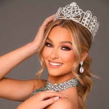Miss Maine Teen USA 2022 Madisson Higgins