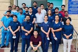 The location of lajpat nagar central market is very convenient as it is well connected with the rest of the city. Crownvet The Clinic