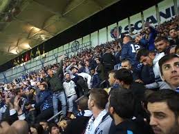 Ligde toparlanan fenerbahçe patlamayı adana demirspor'a yaptı. Fenerbahce Adana Demirspor Kupa Maci Mavi Simsekler Tribunde Cosuyor Ads Ads Youtube
