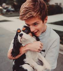 Foto cowok keren ganteng smp best photos of cow pnpimage. Regardez Cette Photo Instagram De Alexlange 134 3 K Mentions J Aime Happy National Dog Day Cute Guys Cute White Guys