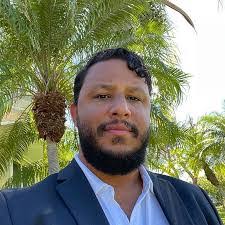 Justin Ritchie's Instagram, Twitter & Facebook