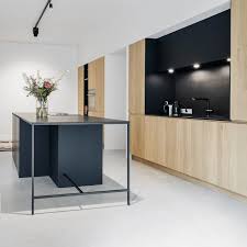 houtmerk zwart keukenfront arpa fenix nero ingo 0720 interieur keukens mooie keuken