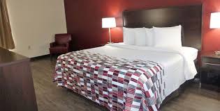 Affordable Pet Friendly Hotel In Prattville Alabama Red Roof Inn Prattville Al Red Roof Inn Pet Friendly Hotels Red Roof