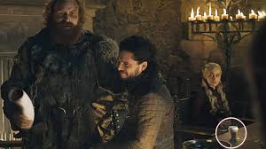 Viewers spotted what they believed to be a starbucks drink amid sunday night's winterfell celebration. Game Of Thrones Goof Up Earns Starbucks 2 3 Billion Worth Free Advertisement