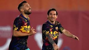 Como hoppe resultó flojito, tinelli buscó un nuevo contrincante ¿y quién mejor que el coreano que le trajo los alfajores de regalo? Le Pusieron Un Alfajor En La Mochila Los Curiosos Memes Sobre El Nuevo Messi Nexofin