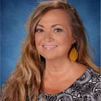 Lisa Creech's Instagram, Twitter & Facebook