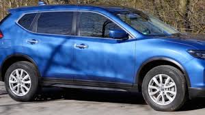 Iako slabiji dizel od 130ks, kao i benzinac sa 120ks pružaju sasvim zadovoljavajuće perfomanse za više od dve tone teško vozilo, ipak je 2.0 dci najbolji izbor. Nissan X Trail Facelift Test Und Vergleich Qashqai Autogefuhl