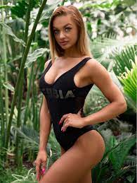 Expédition gratuite avec un achat de maillot de bain. Maillot De Bain D Une Piece Tres Sexy Modele N674 Noir Nebbia Taille S Couleur Noir