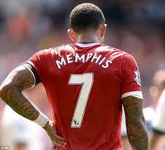 Memphis Depay can handle the pressure of wearing Manchester United's famous  No 7 shirt, believes club legend Bryan Robson | Daily Mail Online
