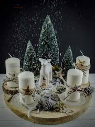 Wo man allerdings das passende zubehör, ideen, tipps und tricks findet, war bisher nur wissensgut eingefleischter. 1001 Festliche Ideen Wie Sie Adventskranz Holzscheibe Selber Machen