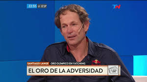 Comenzó a destacarse en 1976 al proclamarse campeón nacional de argentina de la clase optimist. Santiago Lange Medalla De Oro En Yachting En El Juego Limpio De Nelson Castro 25 08 16 Youtube